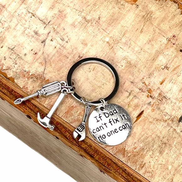 If Dad Can’t Fix It, No One Can Key Chain Silver - Picture 4 of 4